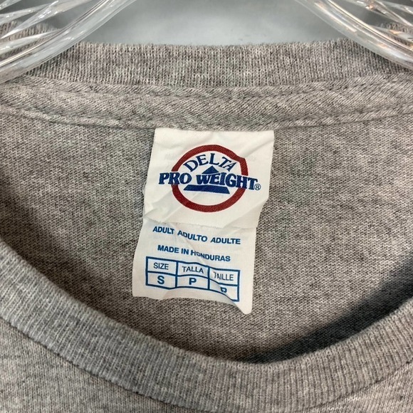 CHRISTMAS Cat with Santa Hat Holiday Wreath Heather Gray Crewneck T-Shirt Size S - Picture 5 of 13